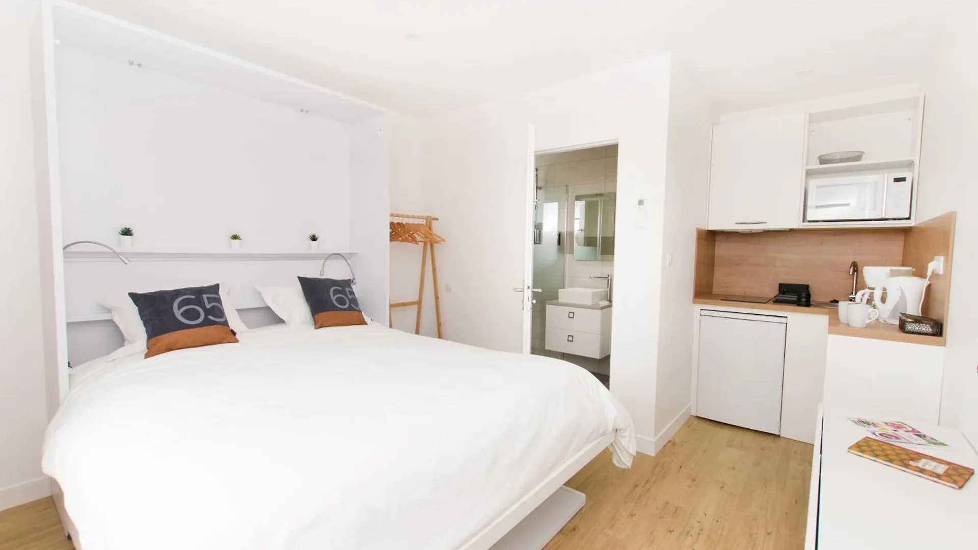 Apartment L Escapade Nature Et Gourmande Gites, Chambres D'Hotes, Piscine, Spa Toulouse Colomiers Gers