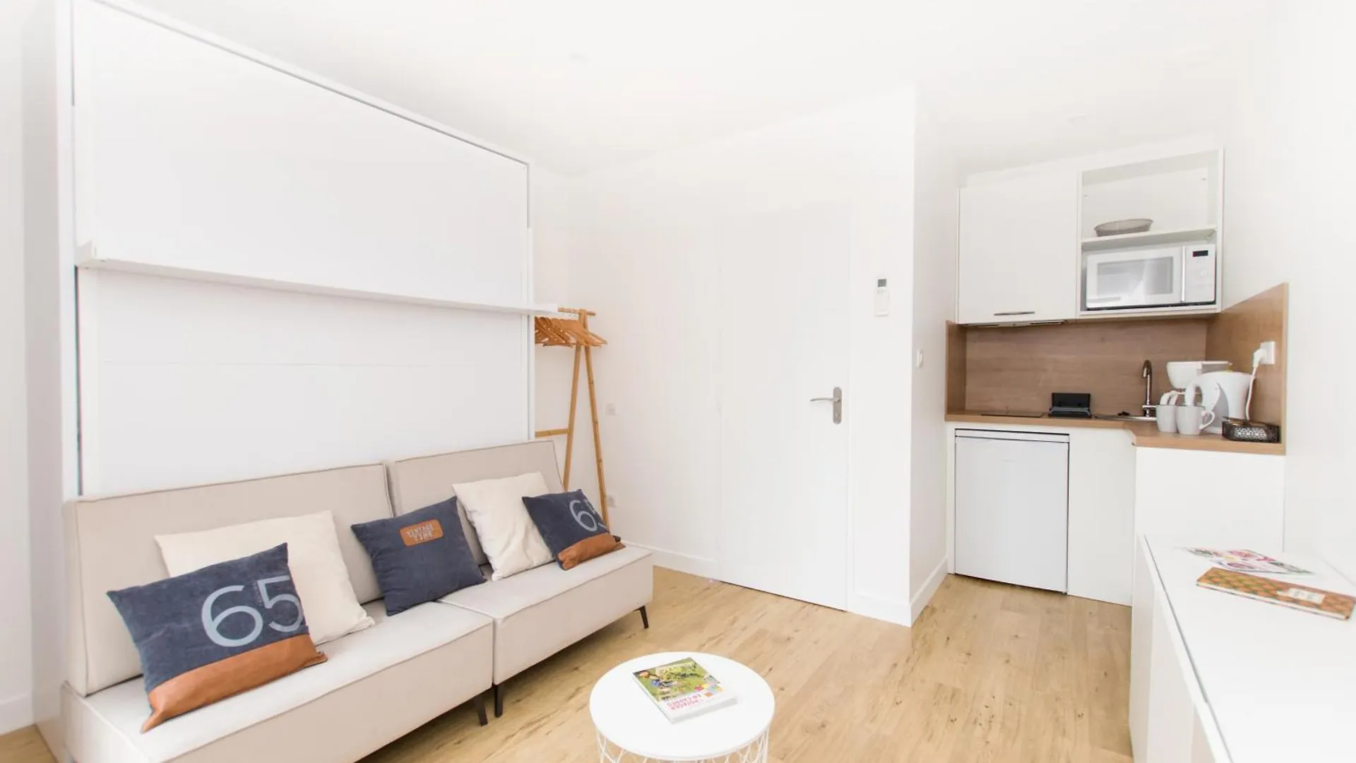 Apartment L Escapade Nature Et Gourmande Gites, Chambres D'Hotes, Piscine, Spa Toulouse Colomiers Gers