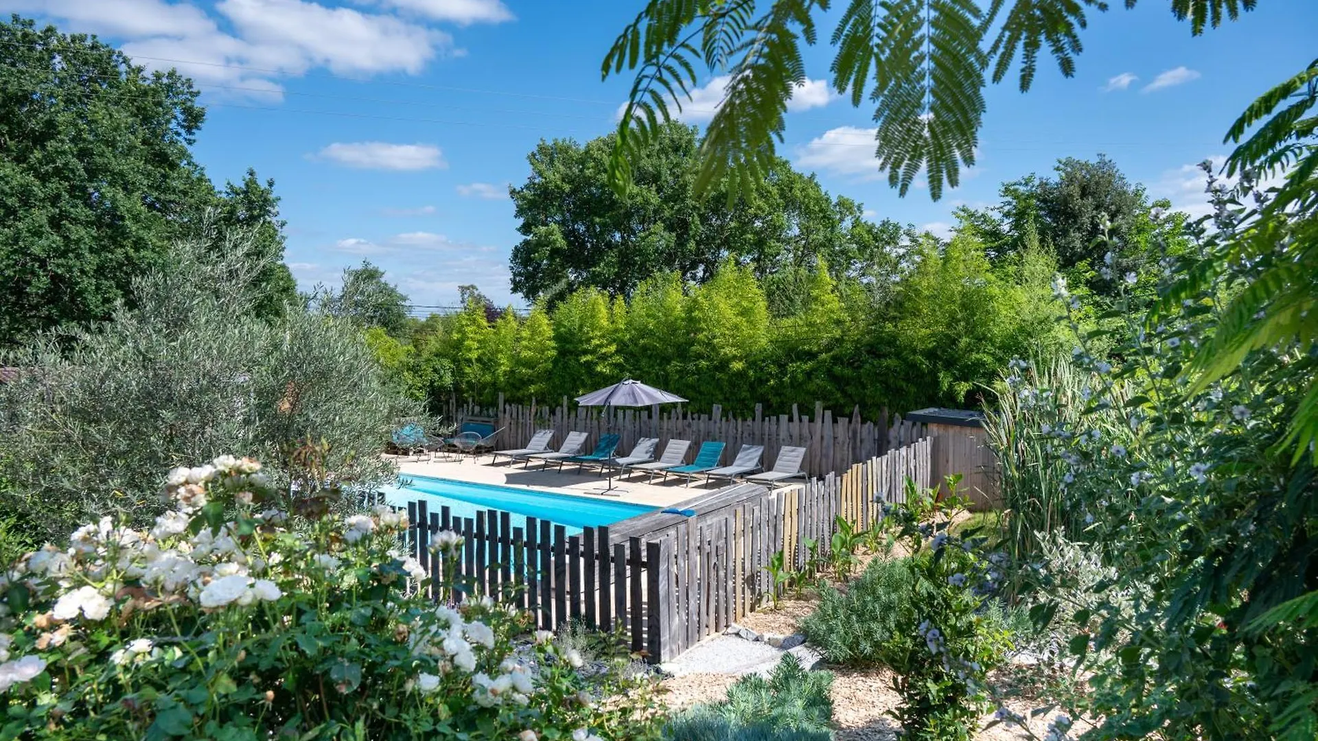 L Escapade Nature Et Gourmande Gites, Chambres D'Hotes, Piscine, Spa Toulouse Colomiers Gers Frankreich